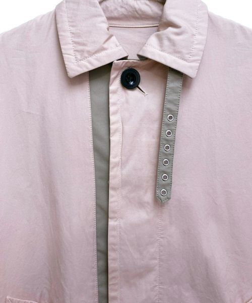 sacai（サカイ）sacai (サカイ) eric haze (エリックヘイズ) 23SS バック刺繍コート ライトピンク サイズ:2の古着・服飾アイテム