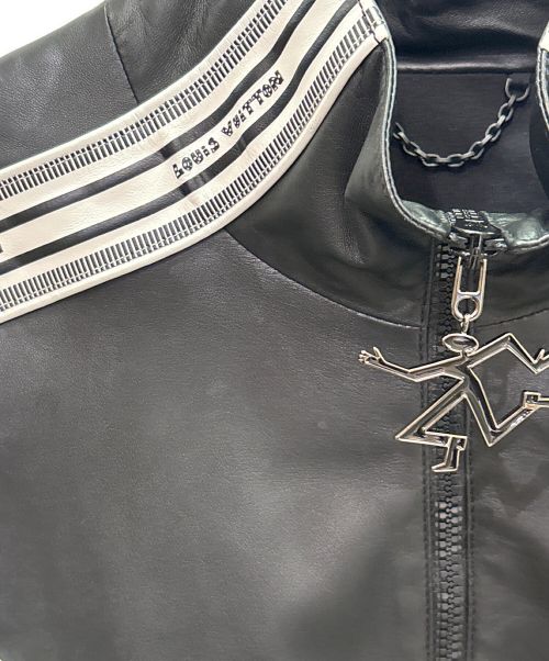 LOUIS VUITTON（ルイ ヴィトン）LOUIS VUITTON (ルイ ヴィトン) LVライン ロゴレザージャケット ブラック サイズ:Mの古着・服飾アイテム