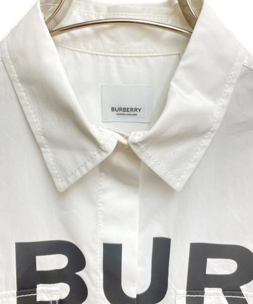 BURBERRY（バーバリー）BURBERRY (バーバリー) ホースフェリー半袖シャツ ホワイト サイズ:34の古着・服飾アイテム