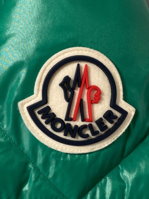 MONCLER（モンクレール）MONCLER (モンクレール) VIGNEMALE/ダウンジャケット グリーン サイズ:3の古着・服飾アイテム