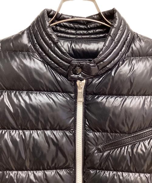 MONCLER（モンクレール）MONCLER (モンクレール) BERRIAT/ダウンジャケット ネイビー サイズ:2の古着・服飾アイテム
