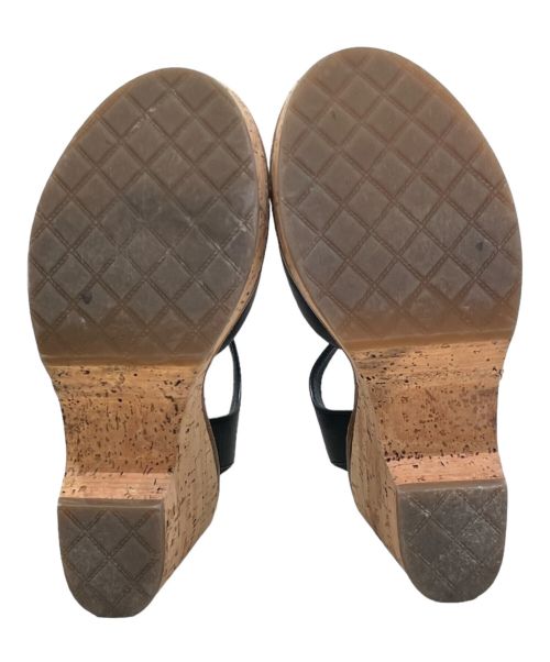 CHANEL（シャネル）CHANEL (シャネル) Coco Mark Wedge Sole Sandal ブラック サイズ:37の古着・服飾アイテム