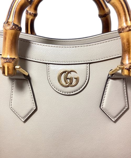 GUCCI（グッチ）GUCCI (グッチ) ダイアナスモールトートバッグ ベージュの古着・服飾アイテム