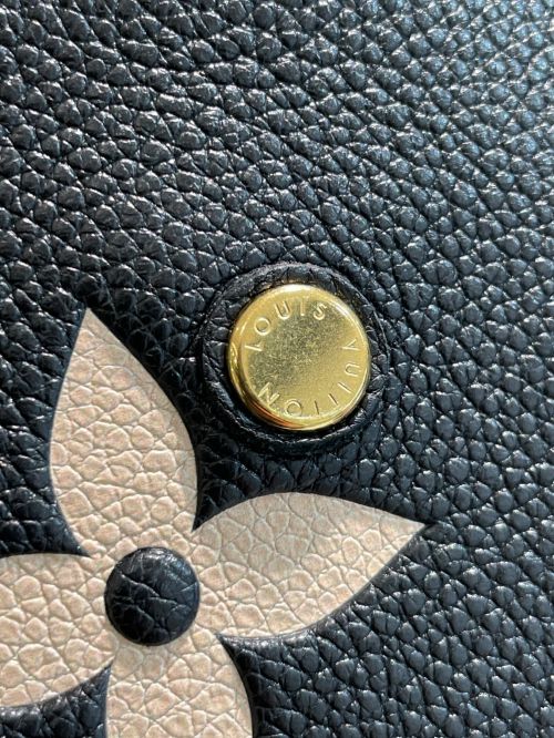 LOUIS VUITTON（ルイ ヴィトン）LOUIS VUITTON (ルイ ヴィトン) モンテーニュBB ブラック サイズ:BBの古着・服飾アイテム