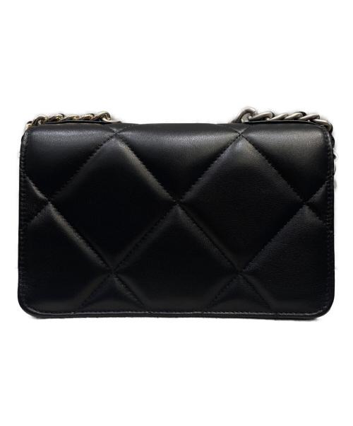 CHANEL（シャネル）CHANEL (シャネル) CHANEL19 チェーンショルダーバッグ ブラック×シルバー金具 サイズ:‐の古着・服飾アイテム