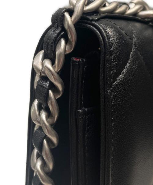 CHANEL（シャネル）CHANEL (シャネル) CHANEL19 チェーンショルダーバッグ ブラック×シルバー金具 サイズ:‐の古着・服飾アイテム