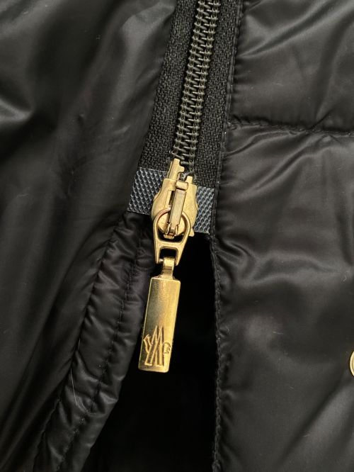 MONCLER（モンクレール）MONCLER (モンクレール) LAVEDAN/ダウンコート ブラックの古着・服飾アイテム