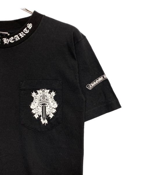 CHROME HEARTS（クロムハーツ）CHROME HEARTS (クロムハーツ) ダガーポケットTシャツ ブラック サイズ:Sの古着・服飾アイテム