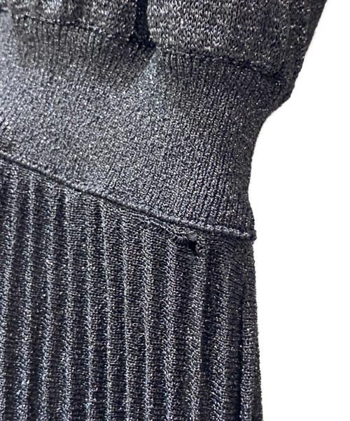 PRADA（プラダ）PRADA (プラダ) ロゴ刺繍ラメニットワンピース ブラック サイズ:36Sの古着・服飾アイテム