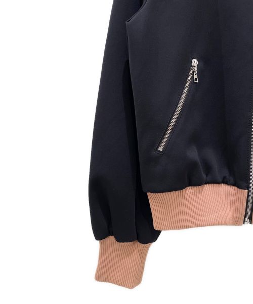 LOUIS VUITTON（ルイ ヴィトン）LOUIS VUITTON (ルイ ヴィトン) Sleeve Logo Track Jacket ブラック×ベージュ サイズ:36の古着・服飾アイテム