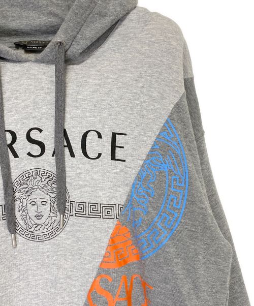VERSACE（ヴェルサーチ）VERSACE (ヴェルサーチェ) 切替パーカー グレー サイズ:Sの古着・服飾アイテム