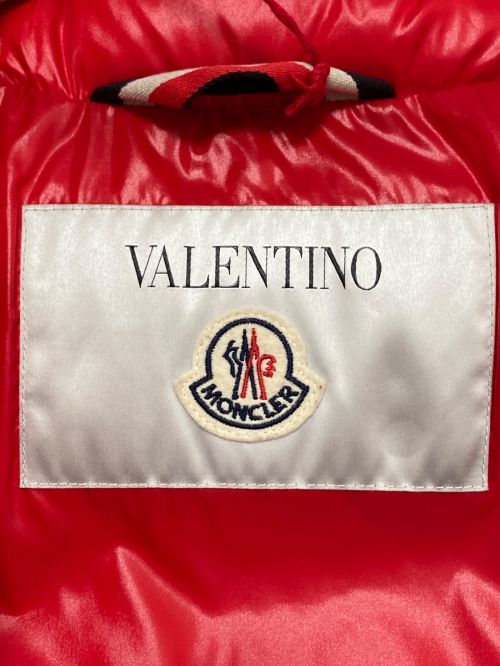 MONCLER（モンクレール）MONCLER (モンクレール) VALENTINO (ヴァレンティノ) ダウンジャケット レッド サイズ:38の古着・服飾アイテム