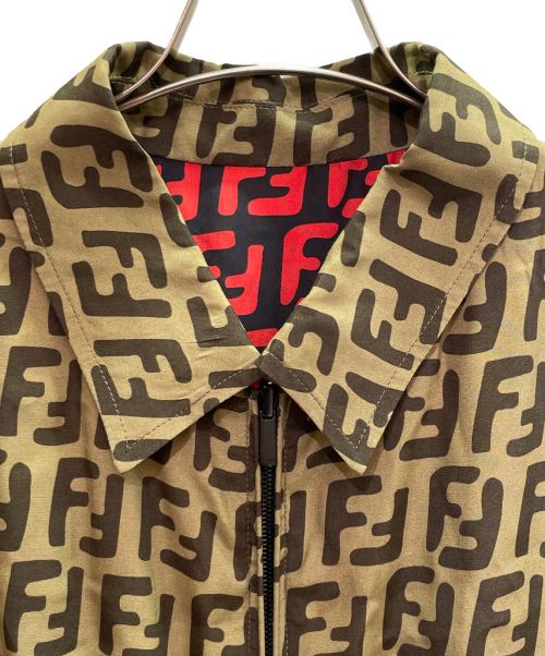 FENDI（フェンディ）FENDI (フェンディ) FFロゴ リバーシブル ジップブルゾン ブラウン×ベージュ サイズ:52の古着・服飾アイテム