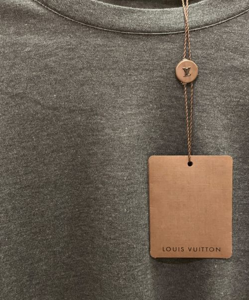 LOUIS VUITTON（ルイ ヴィトン）LOUIS VUITTON (ルイ ヴィトン) ワンポイント ロゴTシャツ グレー サイズ:XLの古着・服飾アイテム