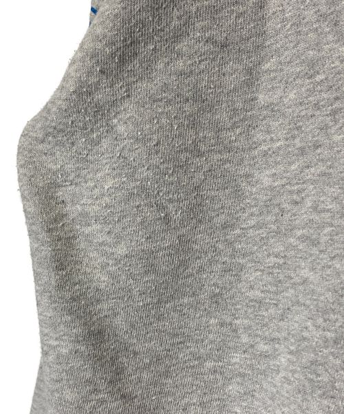 GUCCI（グッチ）GUCCI (グッチ) アームロゴドラゴンエンブロイダリーパーカー グレー サイズ:XSの古着・服飾アイテム