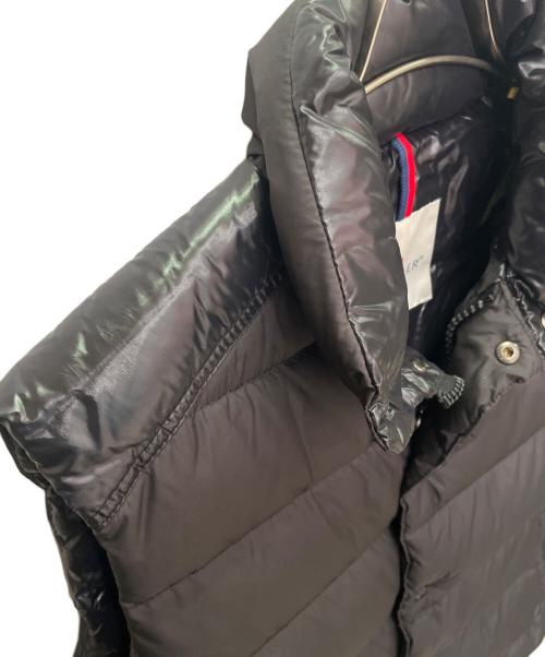 MONCLER（モンクレール）MONCLER (モンクレール) CHEVAL/ダウンベスト ブラック サイズ:2の古着・服飾アイテム