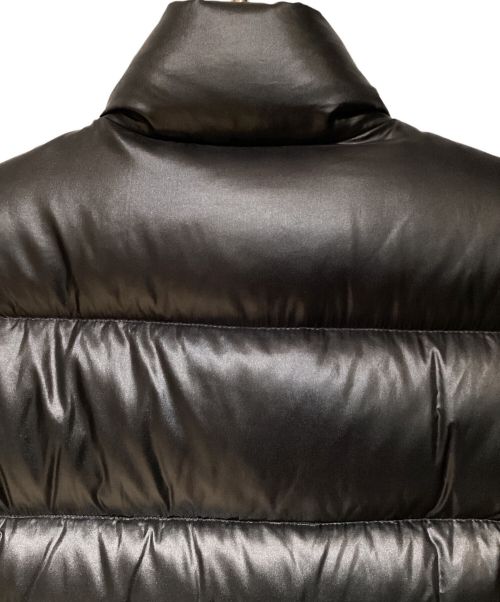PRADA（プラダ）PRADA (プラダ) Logo Plate Down Jacket（ロゴプレートダウンジャケット） ブラック サイズ:44の古着・服飾アイテム