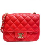 CHANELシャネル）の古着「ミニマトラッセ17」｜レッド