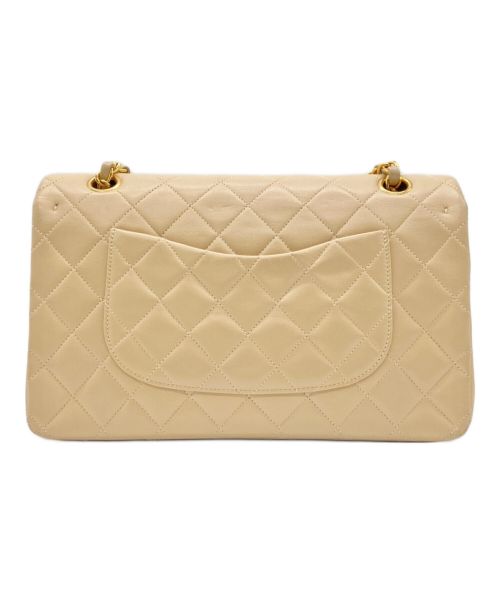 CHANEL（シャネル）CHANEL (シャネル) ダブルフラップチェーンショルダーバッグ ベージュ サイズ:25の古着・服飾アイテム