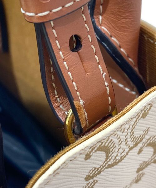 CELINE（セリーヌ）CELINE (セリーヌ) ミニバーティカルカバ ホワイト サイズ:ミニの古着・服飾アイテム