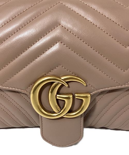 GUCCI（グッチ）GUCCI (グッチ) GGマーモント キルティング スモール ショルダーバッ ピンクの古着・服飾アイテム