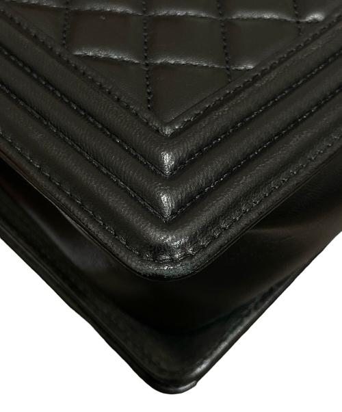 CHANEL（シャネル）CHANEL (シャネル) ボーイシャネル25 ブラック×ゴールド サイズ:25の古着・服飾アイテム