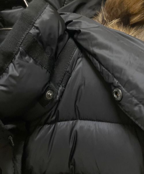 MONCLER（モンクレール）MONCLER (モンクレール) HERMIFUR/ダウンコート ブラック サイズ:１の古着・服飾アイテム