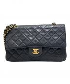 CHANELシャネル）の古着「マトラッセ25」｜ブラック×ゴールド金具