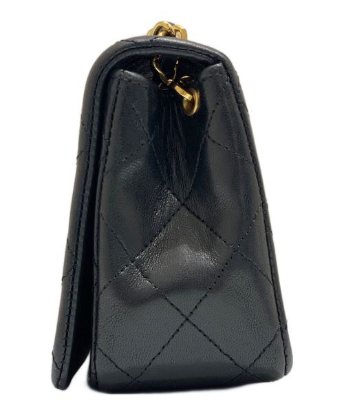 CHANEL（シャネル）CHANEL (シャネル) ミニマトラッセ19 チェーン ショルダーバッグ  ブラック×ゴールド サイズ:19の古着・服飾アイテム
