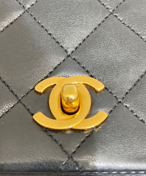 CHANEL（シャネル）CHANEL (シャネル) ミニマトラッセ19 チェーン ショルダーバッグ  ブラック×ゴールド サイズ:19の古着・服飾アイテム