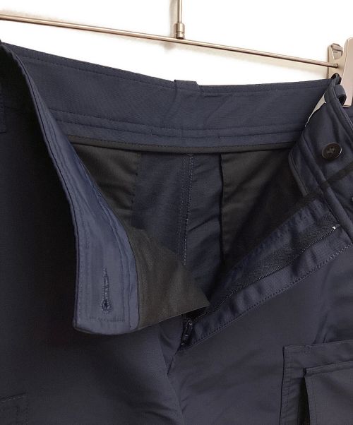 Dior（ディオール）Dior (ディオール) Buckle Cargo Short Pants（バックルカーゴショートパンツ） ネイビー サイズ:44の古着・服飾アイテム