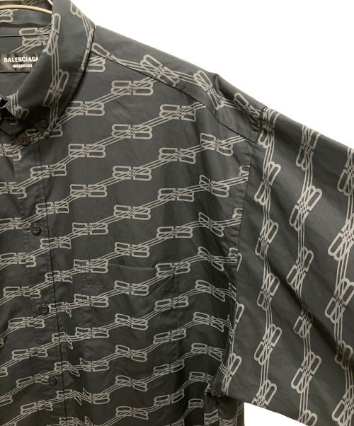 BALENCIAGA（バレンシアガ）BALENCIAGA (バレンシアガ) BBロゴラージフィットシャツ ブラック サイズ:40の古着・服飾アイテム