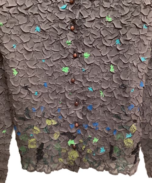 ISSEY MIYAKE（イッセイミヤケ）ISSEY MIYAKE (イッセイミヤケ) 総柄シワプリーツシャツ ブラウン サイズ:2の古着・服飾アイテム