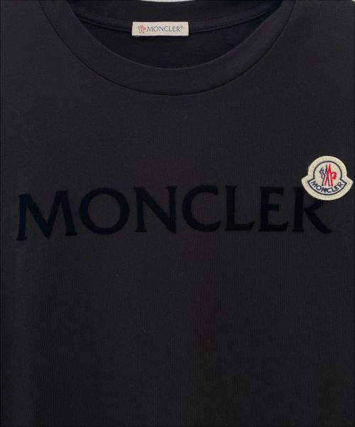 MONCLER（モンクレール）MONCLER (モンクレール) シャインプリントTシャツ ブラック サイズ:Ｓの古着・服飾アイテム