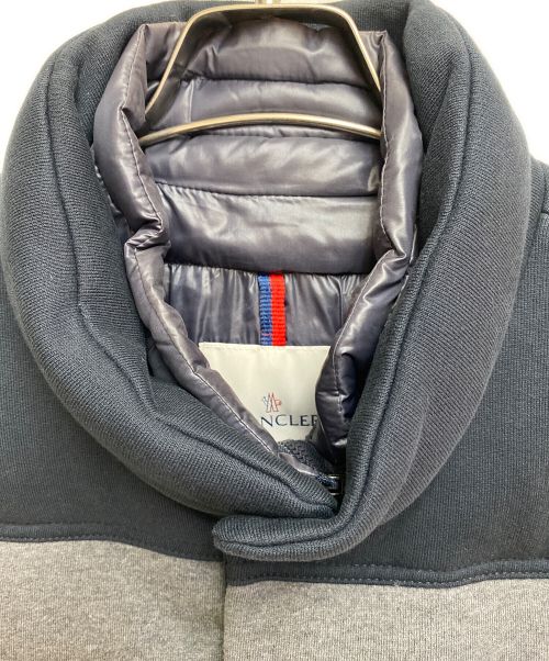 MONCLER（モンクレール）MONCLER (モンクレール) ADAM(アダム)/スウェットダウンベスト グレー×ネイビー サイズ:4の古着・服飾アイテム
