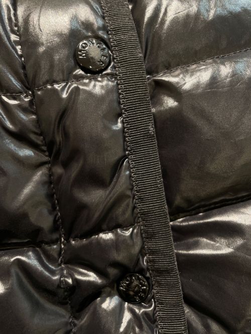MONCLER（モンクレール）MONCLER (モンクレール) HERMIFUR/ダウンコート ブラックの古着・服飾アイテム
