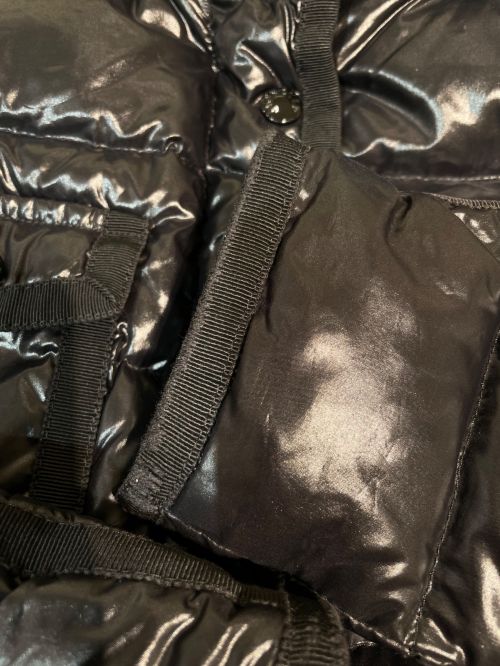 MONCLER（モンクレール）MONCLER (モンクレール) HERMIFUR/ダウンコート ブラックの古着・服飾アイテム
