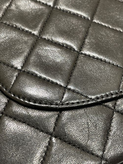 CHANEL（シャネル）CHANEL (シャネル) マトラッセ25/ラムスキン ブラック×ゴールド サイズ:25の古着・服飾アイテム