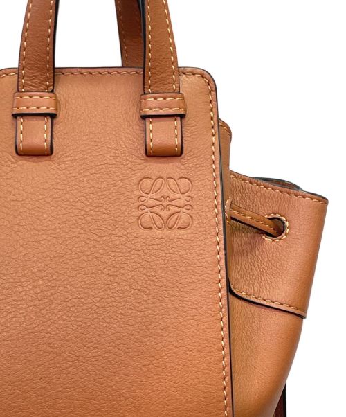 LOEWE（ロエベ）LOEWE (ロエベ) ハンモック ドローストリングバッグ ミニ ブラウン サイズ:mini/ミニの古着・服飾アイテム