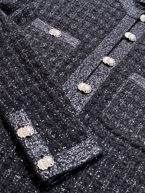CHANEL（シャネル）CHANEL (シャネル) ココマークパールボタンツイードニットワンピース ブラック サイズ:34の古着・服飾アイテム