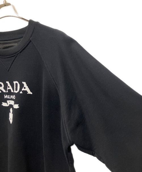 PRADA（プラダ）PRADA (プラダ) フロントロゴクルーネックスウェット ブラック サイズ:Mの古着・服飾アイテム