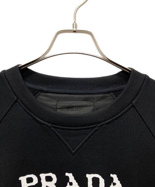 PRADA（プラダ）PRADA (プラダ) フロントロゴクルーネックスウェット ブラック サイズ:Mの古着・服飾アイテム