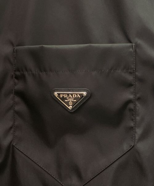 PRADA（プラダ）PRADA (プラダ) RE-NYLON/Coach Jacket（リナイロン/コーチジャケット） ブラック サイズ:Mの古着・服飾アイテム