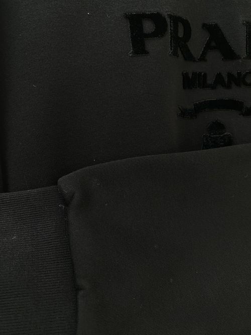 PRADA（プラダ）PRADA (プラダ) ベロアロゴスウェット ブラック サイズ:XSの古着・服飾アイテム