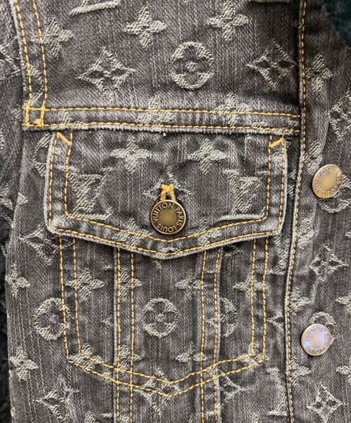 LOUIS VUITTON（ルイ ヴィトン）LOUIS VUITTON (ルイ ヴィトン) モノグラムデニムジャケット ブラック サイズ:40の古着・服飾アイテム
