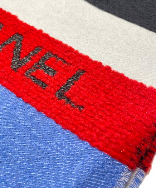 CHANEL（シャネル）CHANEL (シャネル) ロゴシルク混ストール スカイブルー×ブラック×レッドの古着・服飾アイテム