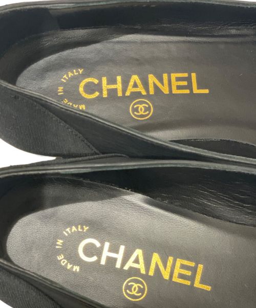 CHANEL（シャネル）CHANEL (シャネル) ココマークチェーンヒールパンプス ブラック サイズ:361/2の古着・服飾アイテム