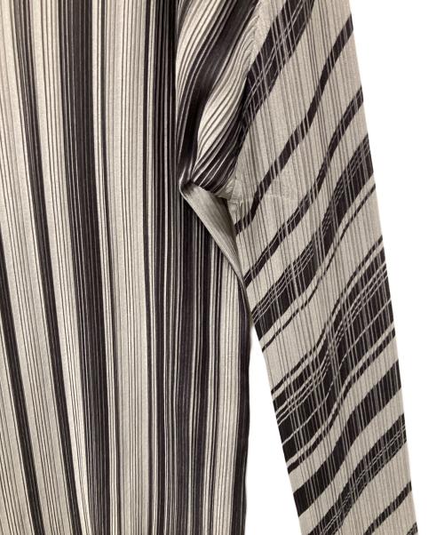 PLEATS PLEASE（プリーツプリーズ）PLEATS PLEASE (プリーツプリーズ) ストライププリーツカットソー グレー サイズ:3の古着・服飾アイテム