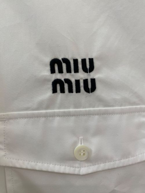 MIU MIU（ミュウミュウ）MIU MIU (ミュウミュウ) ホワイトポプリンシャツ ホワイト サイズ:36の古着・服飾アイテム