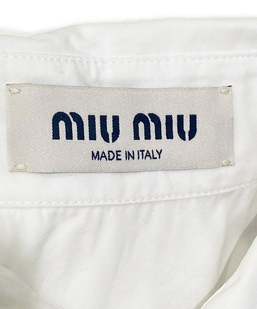 MIU MIU（ミュウミュウ）MIU MIU (ミュウミュウ) ホワイトポプリンシャツ ホワイト サイズ:36の古着・服飾アイテム